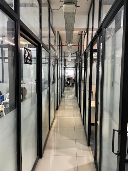 Workaholics Spaces 24*7 - photo 1 of 4