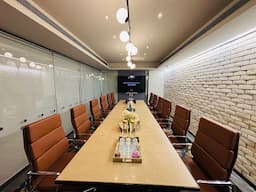 CorporatEdge - HT House